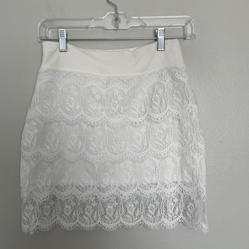 Alice + Olivia Lace Tiered Mini Skirt